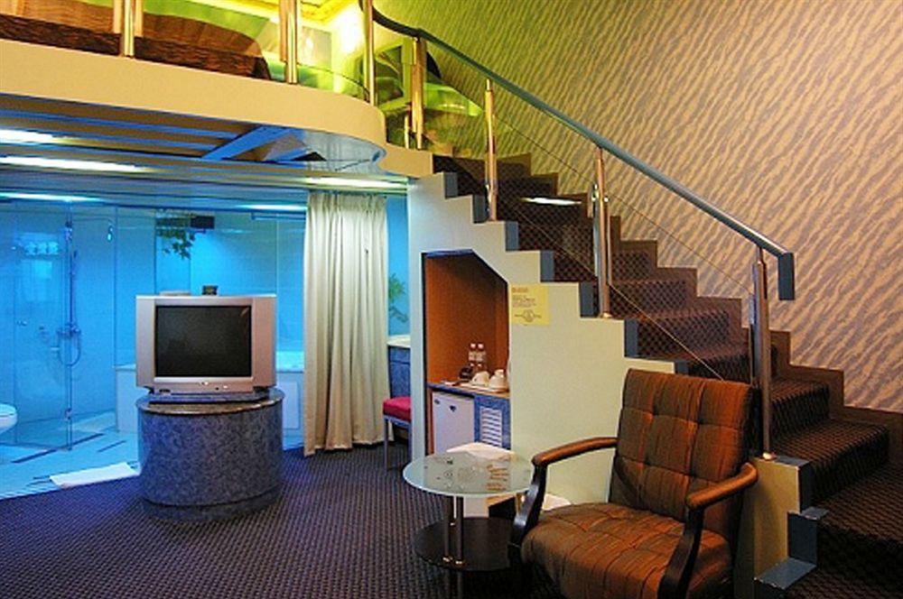 The We Hotel Тайпей Екстериор снимка