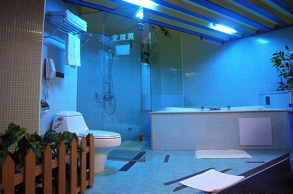 The We Hotel Тайпей Екстериор снимка