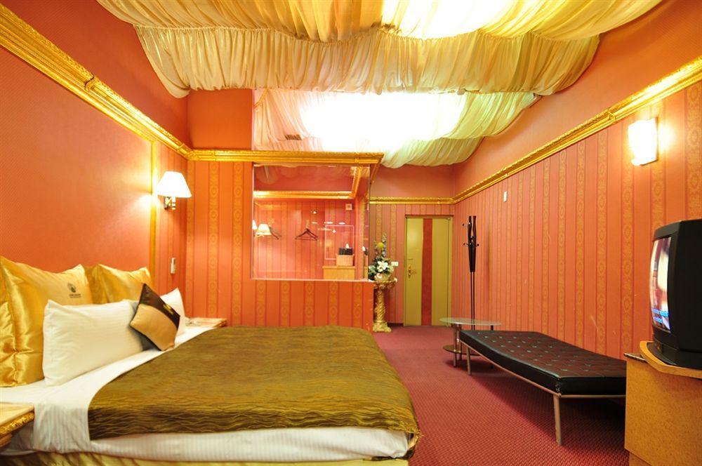 The We Hotel Тайпей Екстериор снимка