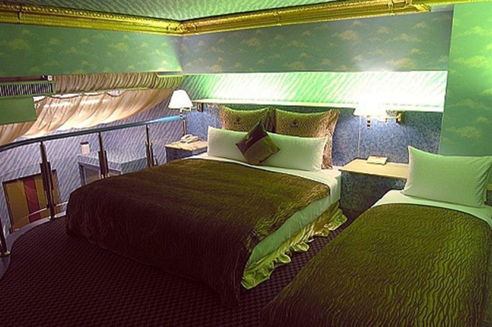 The We Hotel Тайпей Екстериор снимка