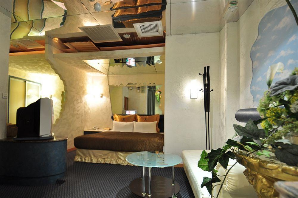 The We Hotel Тайпей Екстериор снимка